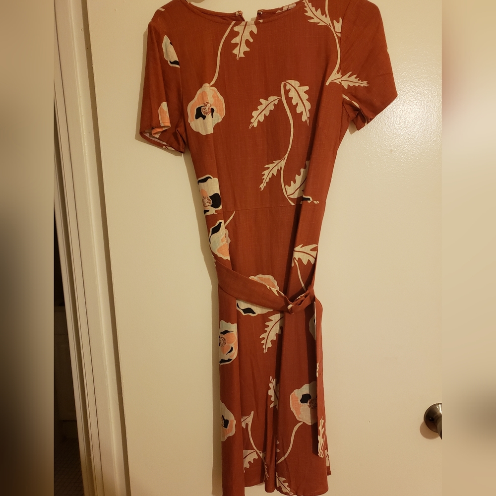 Size 6 Ann Taylor Floral Linen Dress